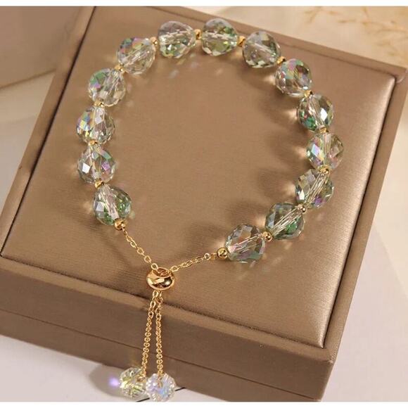 Green Swarovski Beaded Bracelet - Picture 5 of 8